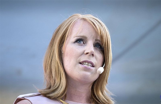 Avgör Centerpartiet regeringsfrågan?