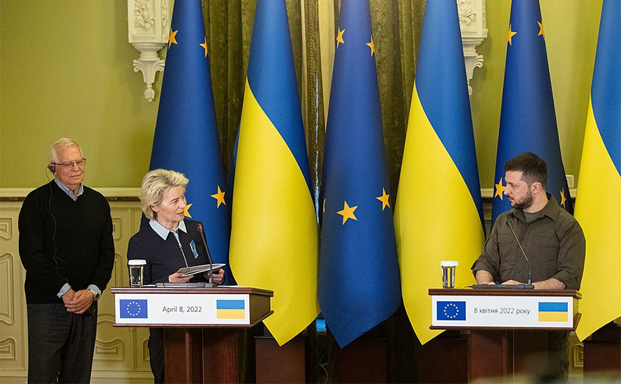 Wallmark & Roswall: Sverige måste stötta Ukraina hela vägen in i EU